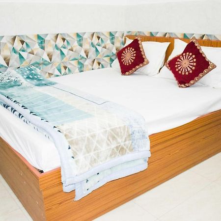 Hotel O New Jp Hotel ميروت المظهر الخارجي الصورة